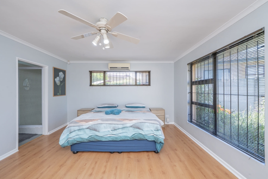 4 Bedroom Property for Sale in Vredekloof Western Cape